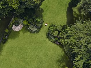 Inteligentny Robot koszący STIHL iMOW 4 EVO automatyczne precyzyjne koszenie małych i średnich trawników Kosiarka_IA020111446_STIHL16